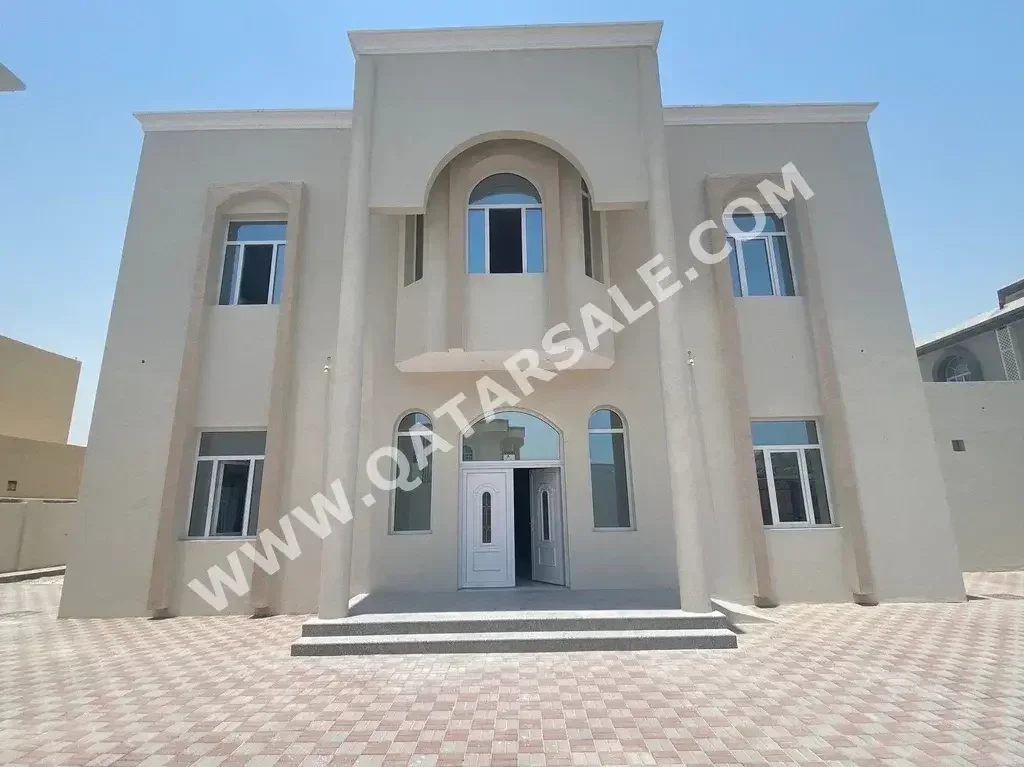 Family Residential  - Not Furnished  - Umm Salal  - Al Kharaitiyat  - 8 Bedrooms