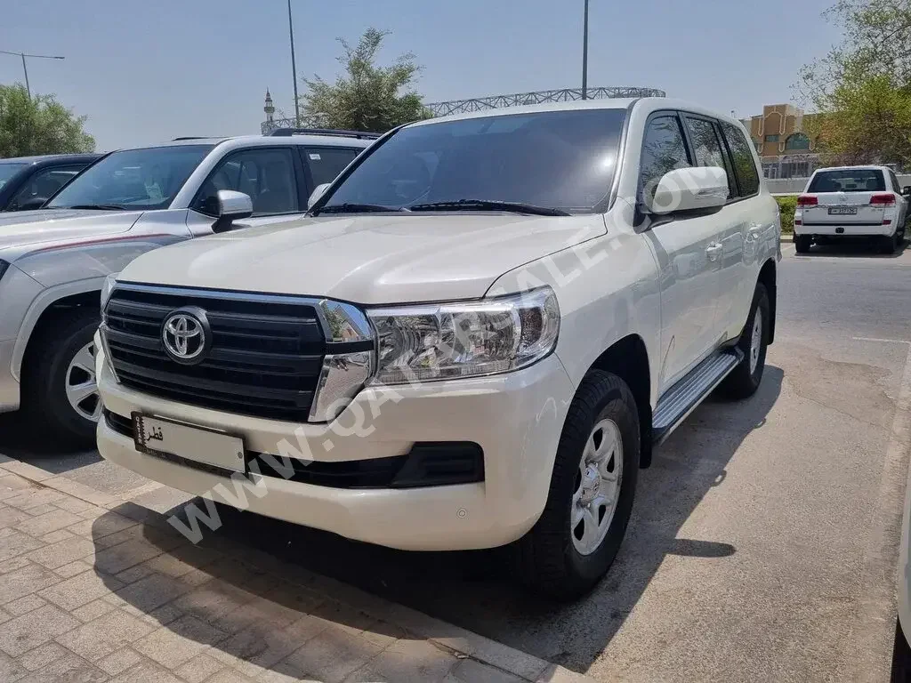 Toyota  Land Cruiser  G  2021  Automatic  65,000 Km  6 Cylinder  Four Wheel Drive (4WD)  SUV  White  With Warranty