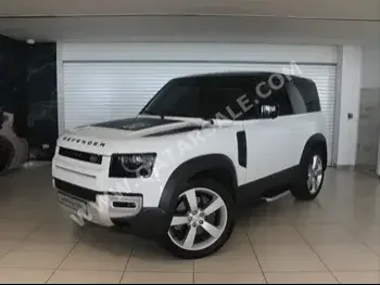 Land Rover  Defender  90 HSE  2022  Automatic  31,130 Km  6 Cylinder  Four Wheel Drive (4WD)  SUV  White  With Warranty
