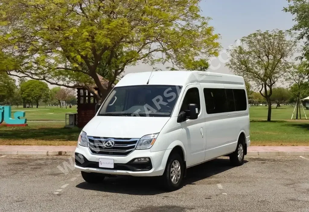 Maxus  V80  2022  Manual  22,250 Km  4 Cylinder  Rear Wheel Drive (RWD)  Van / Bus  White  With Warranty
