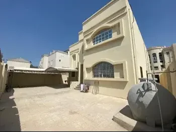 Family Residential  - Not Furnished  - Doha  - Al Maamoura  - 8 Bedrooms
