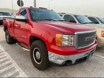 GMC  Sierra  2011  Automatic  364,000 Km  8 Cylinder  Four Wheel Drive (4WD)  Pick Up  Red  With Warranty
