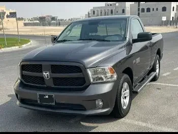 Dodge  Ram  2017  Automatic  114,000 Km  8 Cylinder  Four Wheel Drive (4WD)  Pick Up  Gray  With Warranty