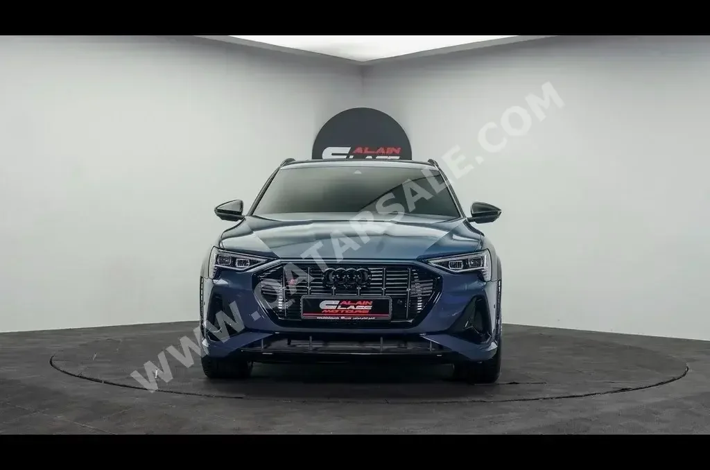 Audi  E-Tron  2022  Automatic  1,310 Km  0 Cylinder  All Wheel Drive (AWD)  SUV  Blue  With Warranty