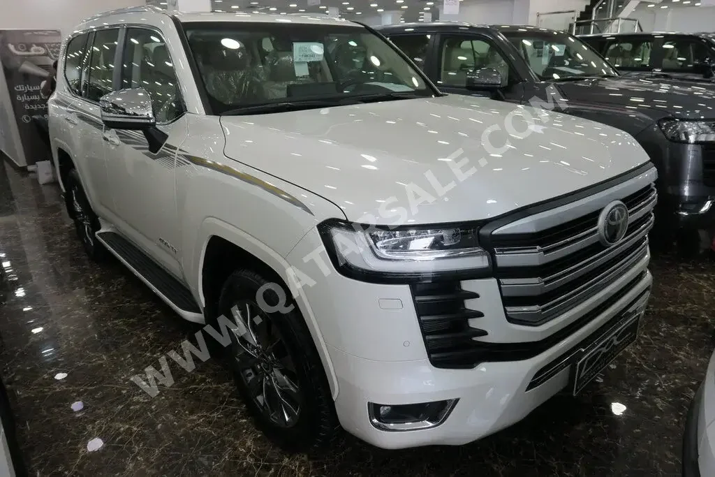 Toyota  Land Cruiser  VXR- Grand Touring S  2023  Automatic  0 Km  8 Cylinder  Four Wheel Drive (4WD)  SUV  White  With Warranty