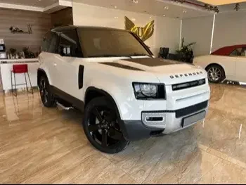 Land Rover  Defender  90 HSE  2021  Automatic  40,000 Km  6 Cylinder  Four Wheel Drive (4WD)  SUV  White  With Warranty
