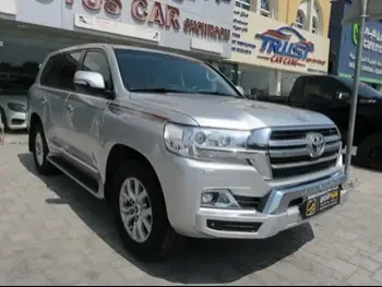  Toyota  Land Cruiser  GXR  2020  Automatic  115,000 Km  8 Cylinder  Four Wheel Drive (4WD)  SUV  Silver  With Warranty