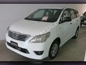 Toyota  Innova  2013  Automatic  216,000 Km  4 Cylinder  Front Wheel Drive (FWD)  Van / Bus  White