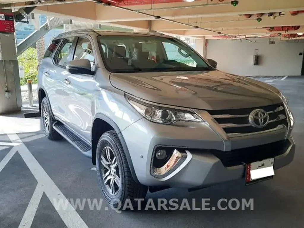Toyota  Fortuner  SUV 4x4  Silver  2020