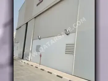 Warehouses & Stores - Umm Salal  - Umm Salal Ali  -Area Size: 6000 Square Meter