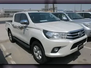  Toyota  Hilux  2016  Manual  189,000 Km  4 Cylinder  Four Wheel Drive (4WD)  Pick Up  White  With Warranty