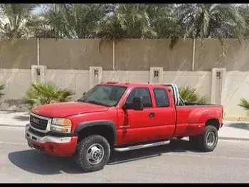  GMC  Sierra  3500  2005  Automatic  93,000 Km  8 Cylinder  Four Wheel Drive (4WD)  Pick Up  Red  With Warranty
