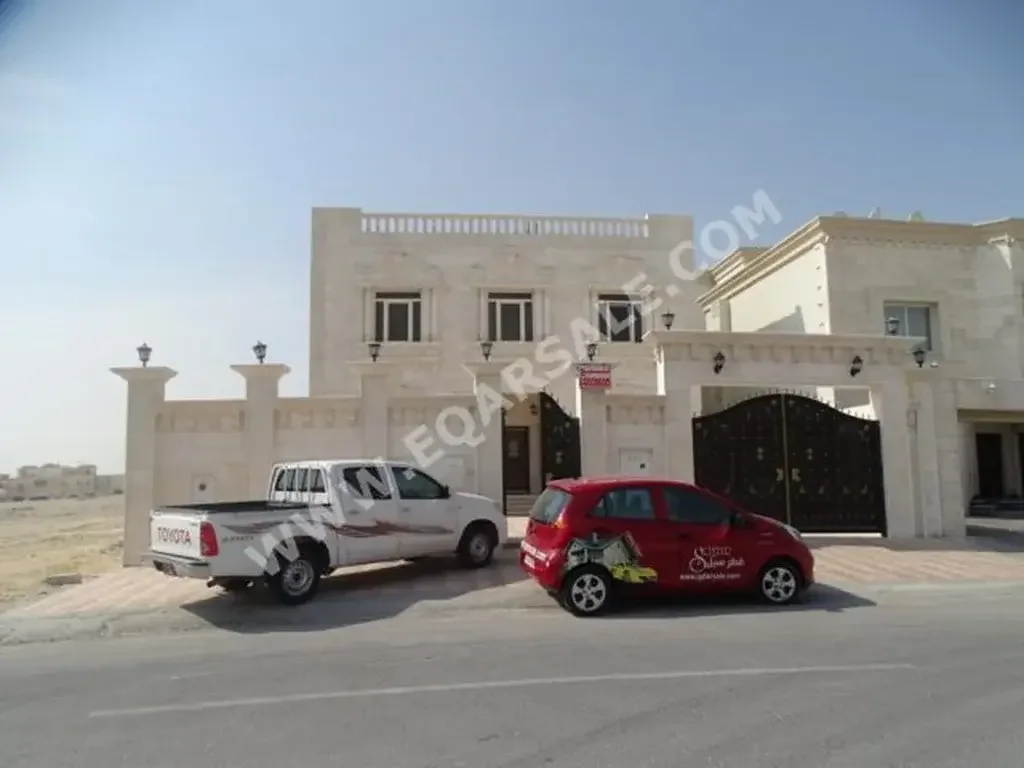 Family Residential  - Not Furnished  - Al Rayyan  - Izghawa  - 6 Bedrooms