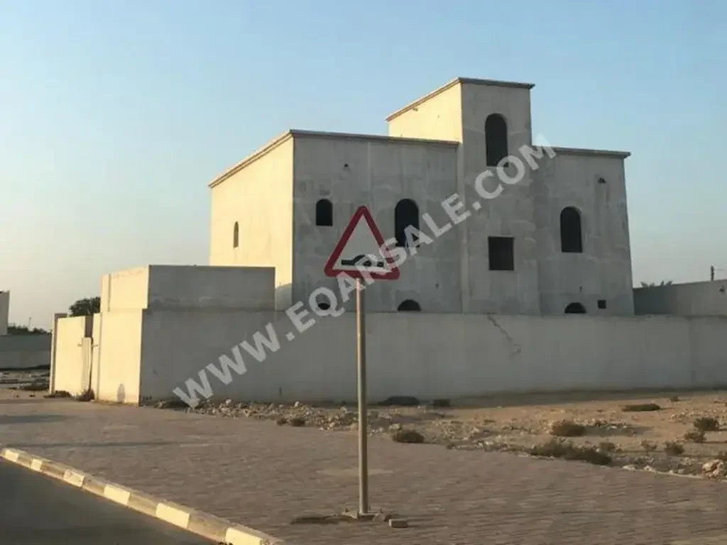 Family Residential  - Not Furnished  - Al Shamal  - 5 Bedrooms