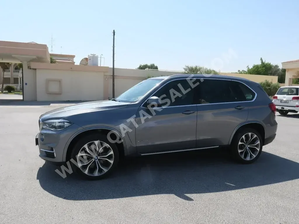  BMW  X-Series  X5  2016  Automatic  120,000 Km  8 Cylinder  Four Wheel Drive (4WD)  SUV  Gray  With Warranty