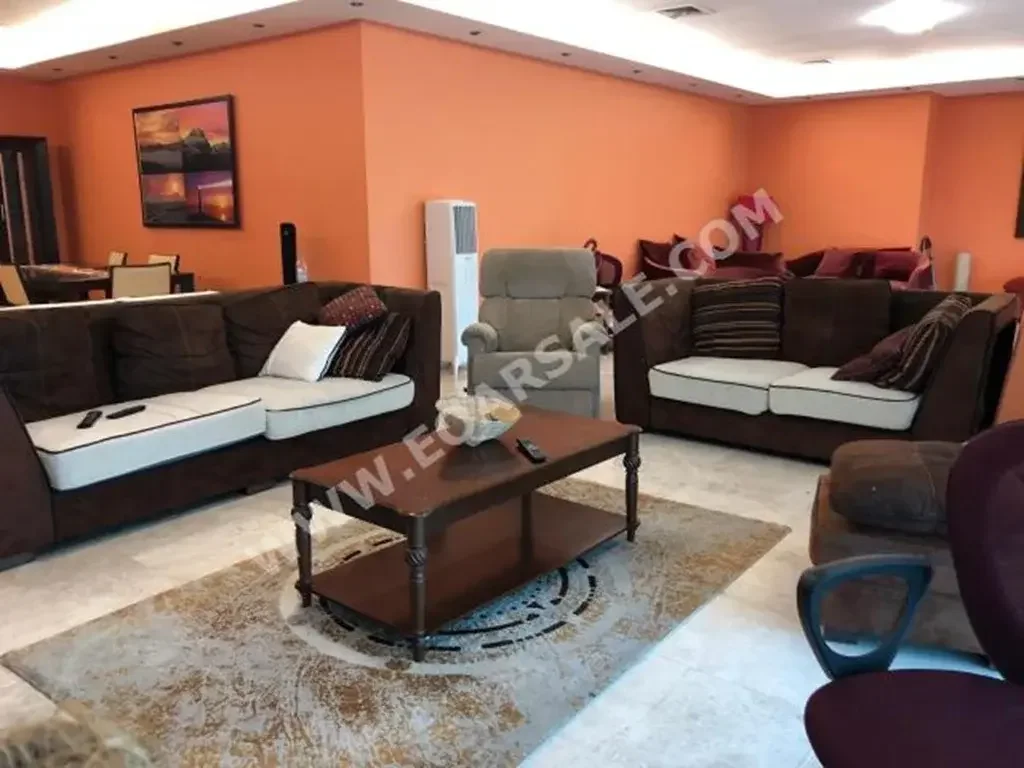 3 غرف نوم  شقة  للبيع  في الدوحة -  لقطيفية  مفروشة بالكامل