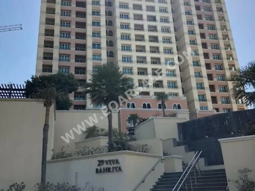 1 غرف نوم  شقة استوديو  للبيع  في الدوحة -  اللؤلؤة  نصف مفروشة