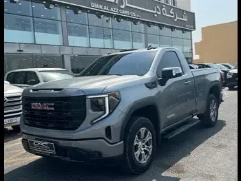 GMC  Sierra  Elevation  2023  Automatic  8,000 Km  8 Cylinder  Four Wheel Drive (4WD)  Pick Up  Gray  With Warranty