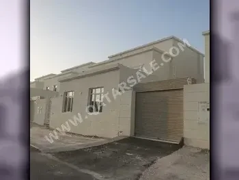 Family Residential  - Not Furnished  - Al Rayyan  - Izghawa  - 7 Bedrooms