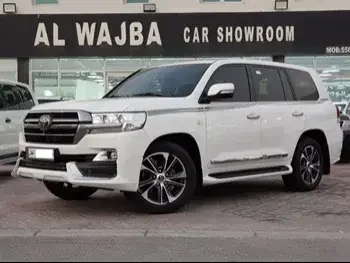 Toyota  Land Cruiser  VXR- Grand Touring S  2020  Automatic  80,000 Km  8 Cylinder  Four Wheel Drive (4WD)  SUV  White  With Warranty