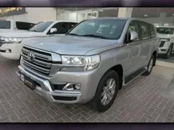 Toyota  Land Cruiser  GXR  2019  Automatic  109,000 Km  8 Cylinder  Four Wheel Drive (4WD)  SUV  Silver  With Warranty
