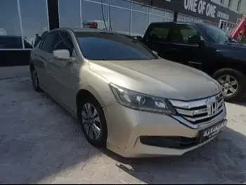 Honda  Accord  2016  Automatic  194,000 Km  4 Cylinder  Front Wheel Drive (FWD)  Sedan  Gold  With Warranty