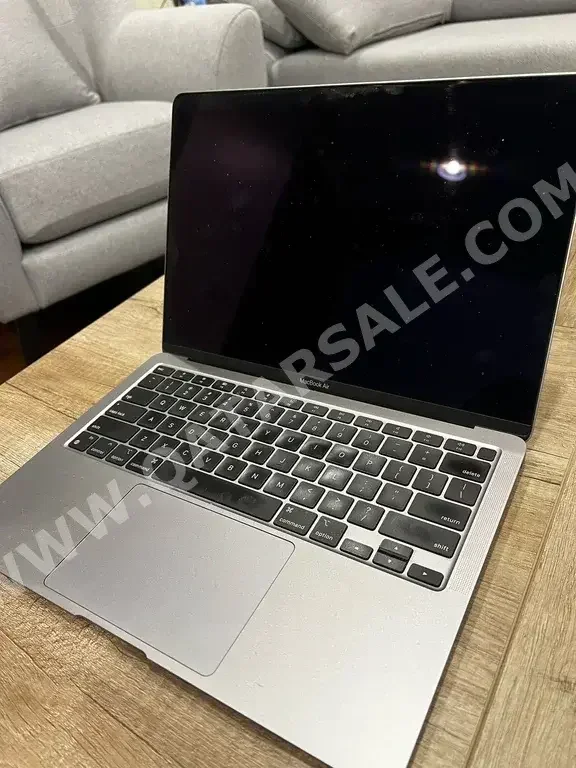 Laptops Apple  - MacBook Air  2020  - Silver  - MacOS  - Apple  - M1  -Memory (Ram): 8 GB