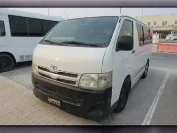 Toyota  Hiace  2013  Manual  264,000 Km  4 Cylinder  Front Wheel Drive (FWD)  Van / Bus  White  With Warranty