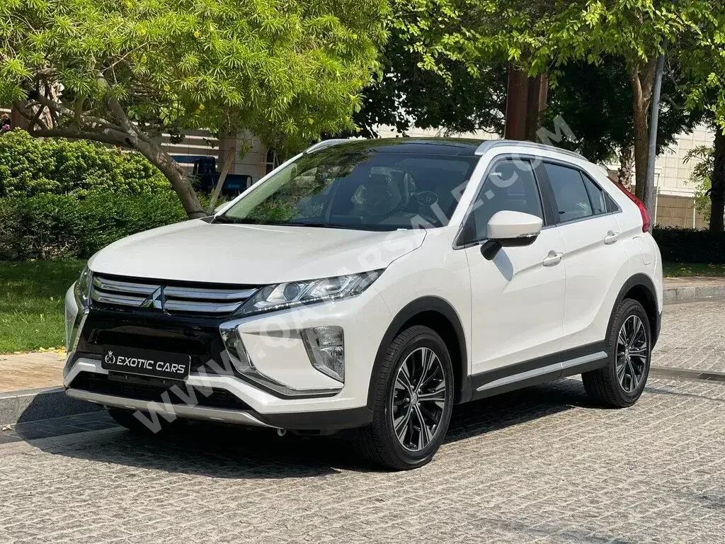 Mitsubishi  Eclipse  Cross Highline  2022  Automatic  0 Km  4 Cylinder  Front Wheel Drive (FWD)  SUV  White  With Warranty