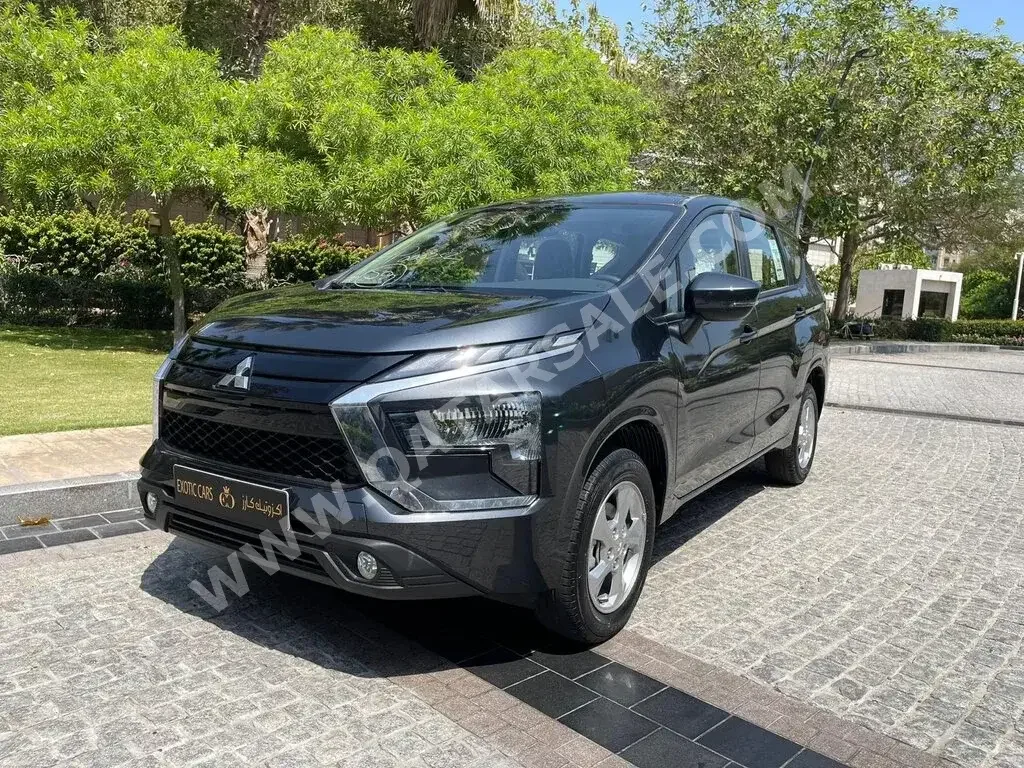 Mitsubishi  Xpander  2024  Automatic  0 Km  4 Cylinder  Front Wheel Drive (FWD)  SUV  Gray  With Warranty