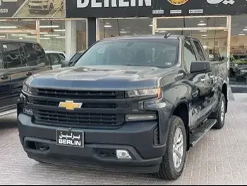Chevrolet  Silverado  RST  2020  Automatic  114,000 Km  8 Cylinder  Four Wheel Drive (4WD)  Pick Up  Gray  With Warranty