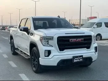 GMC  Sierra  Elevation  2019  Automatic  187,000 Km  8 Cylinder  Four Wheel Drive (4WD)  Pick Up  White  With Warranty