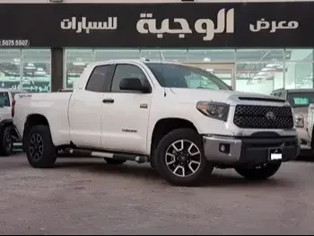 Toyota  Tundra  TRD  2019  Automatic  44,000 Km  8 Cylinder  Four Wheel Drive (4WD)  Pick Up  White  With Warranty
