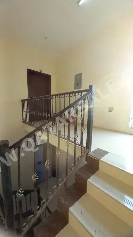 2 غرف نوم  شقة  للايجار  في الدوحة -  الغانم  غير مفروشة