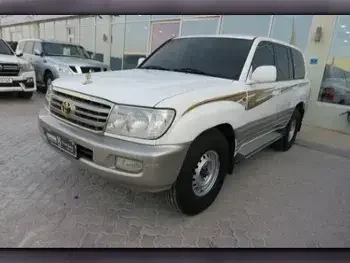 Toyota  Land Cruiser  VXR  2004  Manual  224,000 Km  8 Cylinder  Four Wheel Drive (4WD)  SUV  White  With Warranty