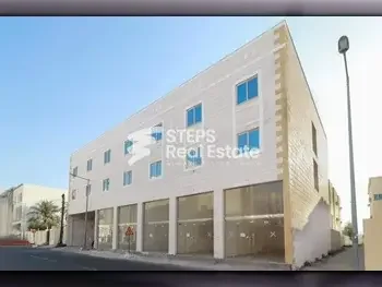 Buildings, Towers & Compounds - Family Residential  - Doha  - Fereej Kulaib  For Rent