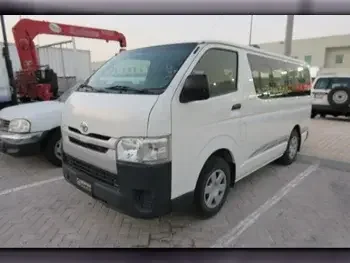 Toyota  Hiace  2015  Manual  223,000 Km  4 Cylinder  Front Wheel Drive (FWD)  Van / Bus  White  With Warranty