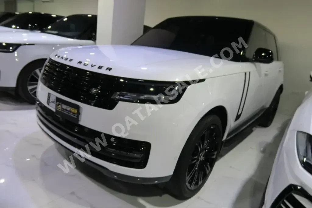 Land Rover  Range Rover  Vogue HSE  2023  Automatic  15,000 Km  8 Cylinder  Four Wheel Drive (4WD)  SUV  White  With Warranty