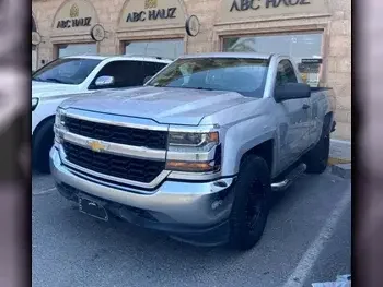 Chevrolet  Silverado  2018  Automatic  139,000 Km  8 Cylinder  Four Wheel Drive (4WD)  Pick Up  Silver  With Warranty