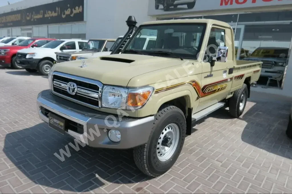  Toyota  Land Cruiser  LX  2023  Manual  0 Km  8 Cylinder  Four Wheel Drive (4WD)  Pick Up  Beige  With Warranty