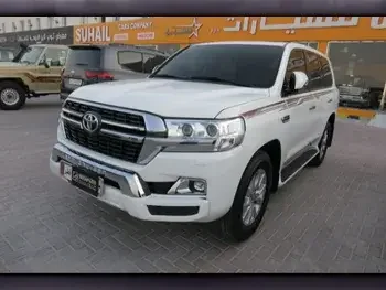 Toyota  Land Cruiser  GXR  2021  Automatic  65,000 Km  8 Cylinder  Four Wheel Drive (4WD)  SUV  White  With Warranty