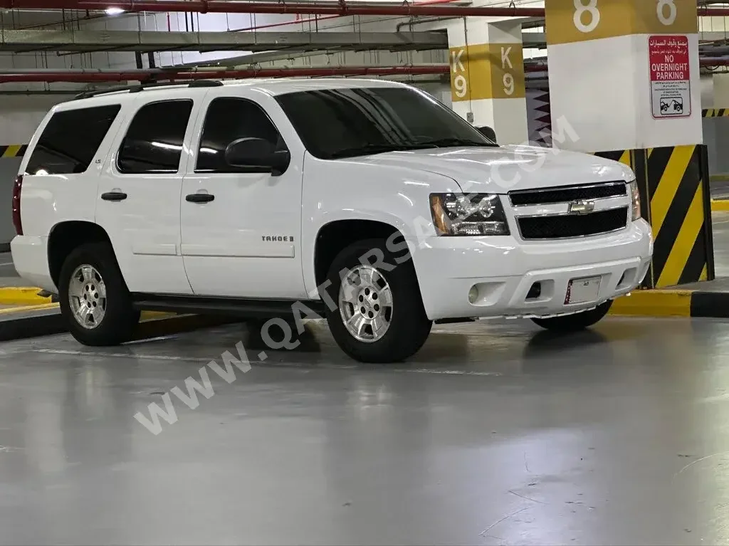 Chevrolet  Tahoe  LS  2009  Automatic  190,000 Km  8 Cylinder  All Wheel Drive (AWD)  SUV  White