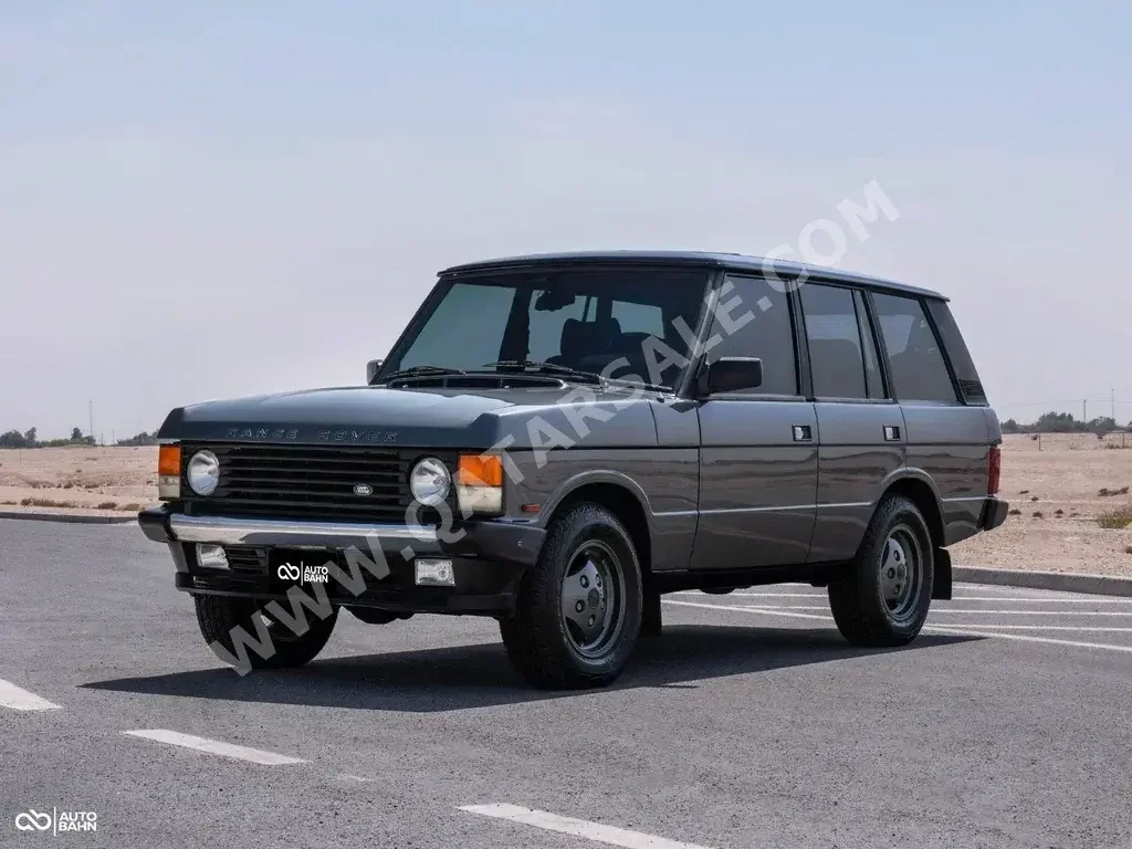 Land Rover  Range Rover  Vogue HSE  1992  Automatic  331,000 Km  8 Cylinder  Four Wheel Drive (4WD)  SUV  Black