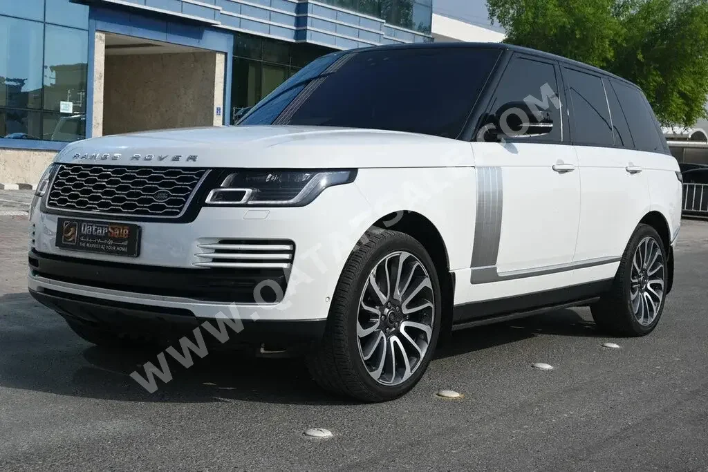 Land Rover  Range Rover  Vogue SE  2020  Automatic  78,000 Km  8 Cylinder  Four Wheel Drive (4WD)  SUV  White  With Warranty