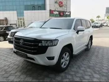 Toyota  Land Cruiser  GXR Twin Turbo  2022  Automatic  42,000 Km  6 Cylinder  Four Wheel Drive (4WD)  SUV  White  With Warranty