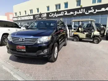 Toyota  Fortuner  2015  Automatic  146,000 Km  4 Cylinder  Four Wheel Drive (4WD)  SUV  Black