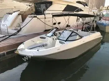 Speed Boat Bayliner  Element E7  With Parking