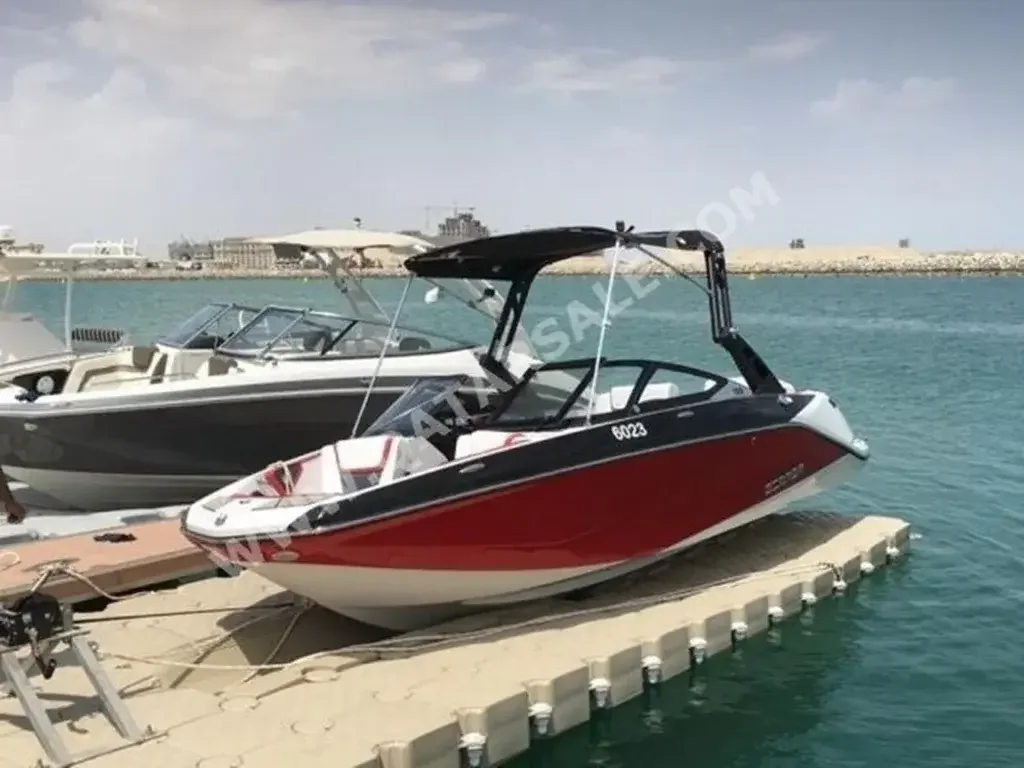 Speed Boat Scarab  195  With Parking  With Trailer  80