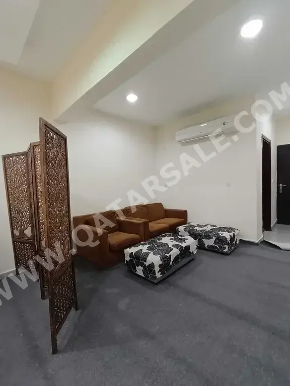 1 Bedrooms  Studio  For Rent  in Doha -  Al Sadd  Fully Furnished
