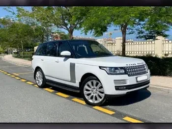 Land Rover  Range Rover  Vogue Super charged  2014  Automatic  190,000 Km  8 Cylinder  Four Wheel Drive (4WD)  SUV  White